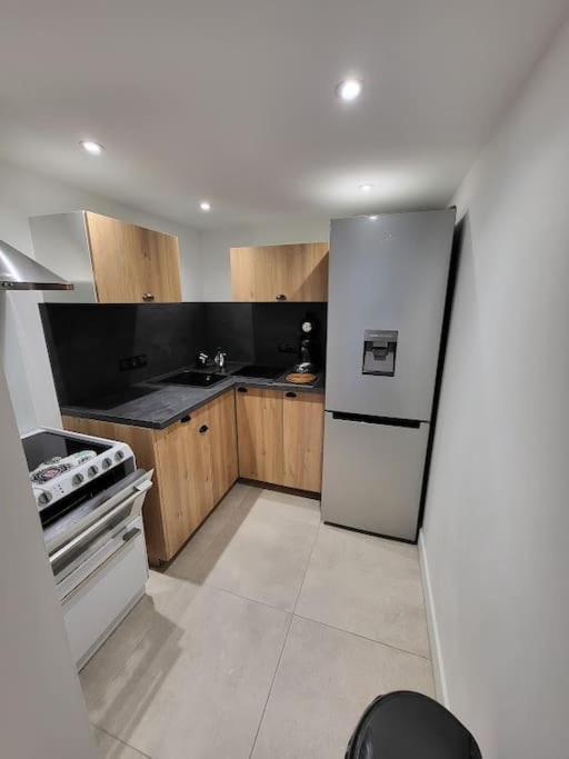Studio 2 Personnes Equipe Carignan-de-Bordeaux ภายนอก รูปภาพ