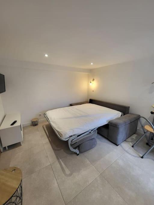 Studio 2 Personnes Equipe Carignan-de-Bordeaux ภายนอก รูปภาพ